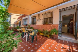 Casa aparellada a Calle CALLE PIO XII 10