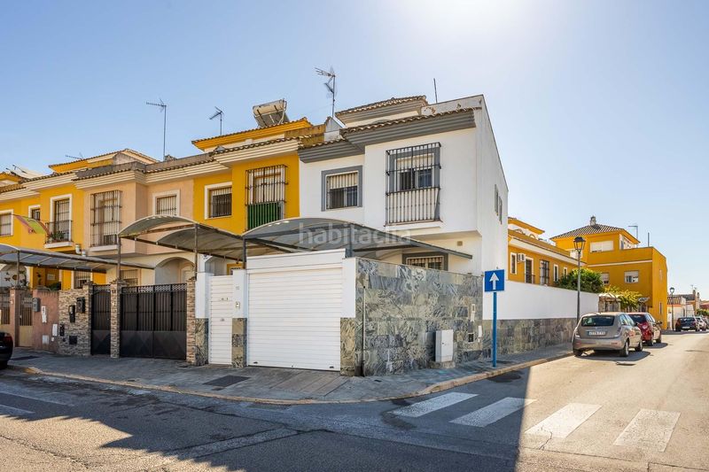 Foto cc040a89-f9d3-443b-a1c8-60508b347102. Casa pareada en Casco Antiguo Mairena del Aljarafe