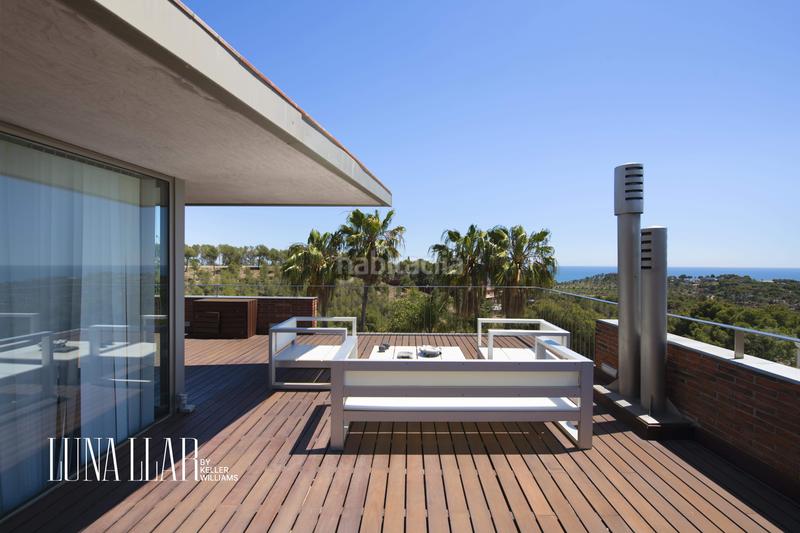 Foto 32d53fb1-2304-4417-9a5a-babff0e4413d. Casa amb calefacció aparcament piscina a Bellamar Castelldefels