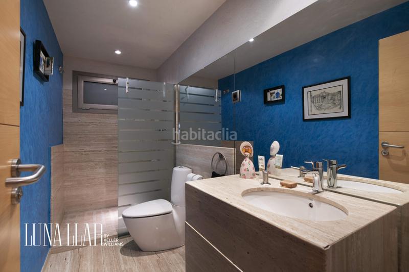 Foto 44f099a9-1b4b-4ede-bf27-de767d5bd627. Casa amb calefacció aparcament piscina a Bellamar Castelldefels