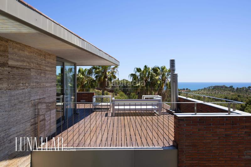 Foto f2b940e1-978b-4ce5-a978-037e6057b019. Casa amb calefacció aparcament piscina a Bellamar Castelldefels