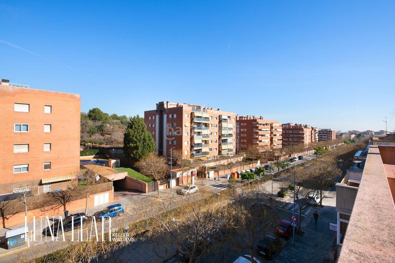 Foto 2652ad89-84f2-4e08-8a5d-21a4209b7f66. Casa amb calefacció aparcament a Can Tintorer-Can Tries Gavà
