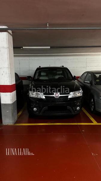 Foto eb8cd39b-9e8b-4ec8-9248-222bfc8258e8. Autoparkplatz in Diagonal-Colomeres Gavà
