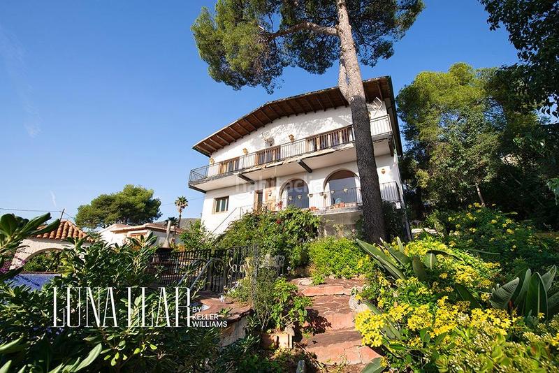 Foto 0c93f74f-aa81-440e-9688-ca0f647d8b5a. Casa amb aparcament a Montmar Castelldefels