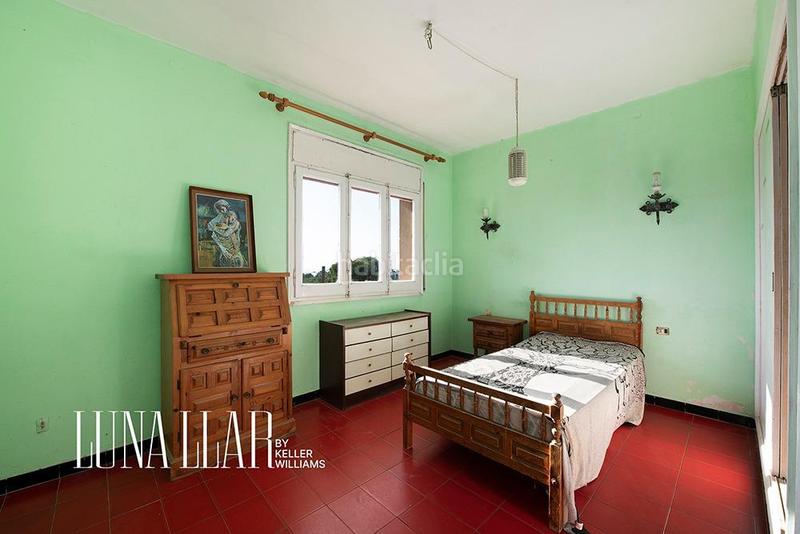 Foto 142f6354-b7f2-4a76-95de-c78065ae653a. Haus mit parking in Montmar Castelldefels