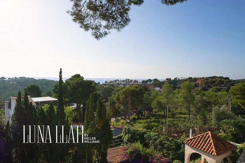 Foto 2f52c1d1-37af-4b89-8c12-4d37e39a9f72. Haus mit parking in Montmar Castelldefels