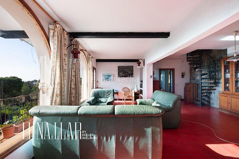 Foto aca05134-3441-4aed-8835-060e2ad5dfd8. Haus mit parking in Montmar Castelldefels