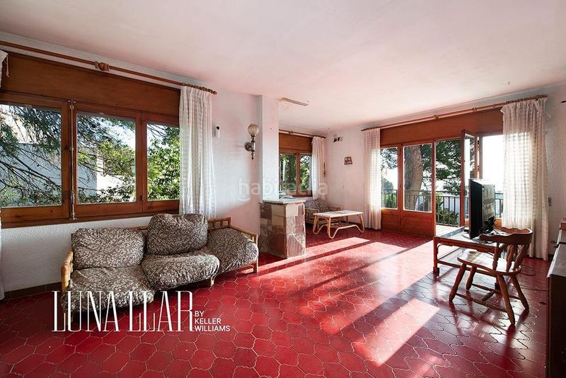 Foto d1fd1f0f-95cc-4cd0-877b-bf1e1f2382e5. Haus mit parking in Montmar Castelldefels