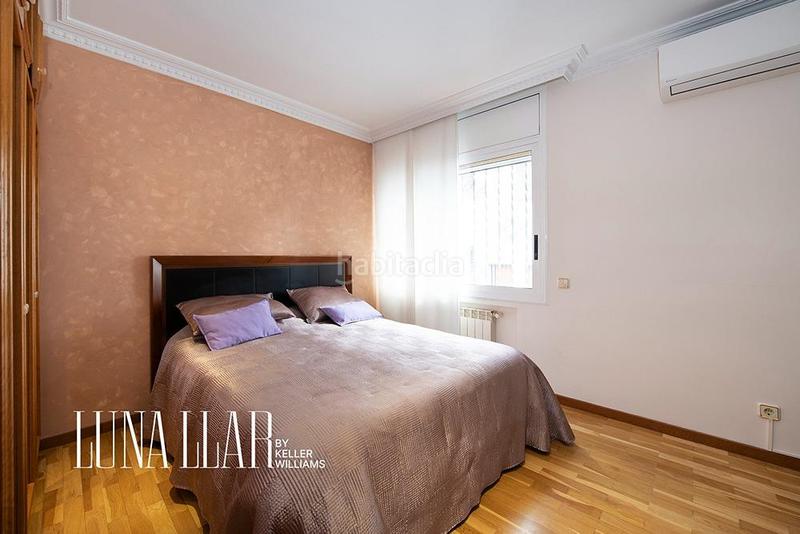 Foto 10d1c37c-4946-4a41-b7fd-56e7ca5ffe9f. Casa amb calefacció aparcament piscina a Montmar Castelldefels