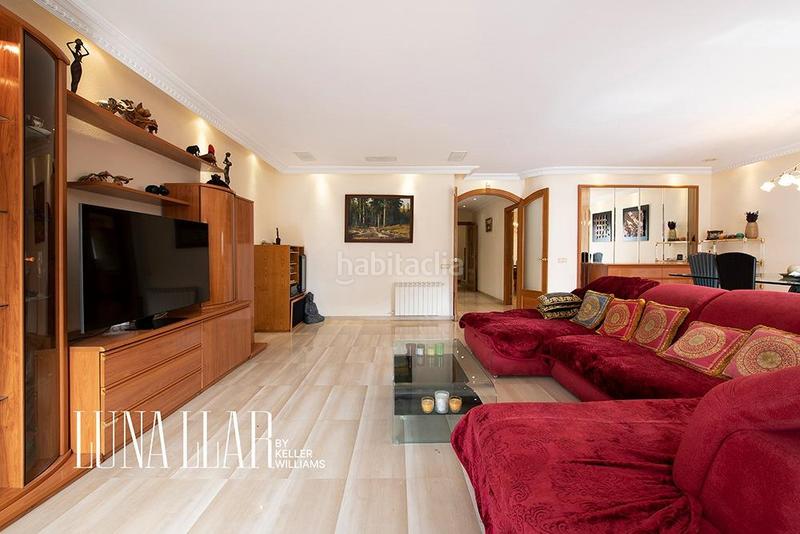 Foto 14eccba6-01fc-497a-b0f0-0d4621a8a683. House with heating parking pool in Montmar Castelldefels