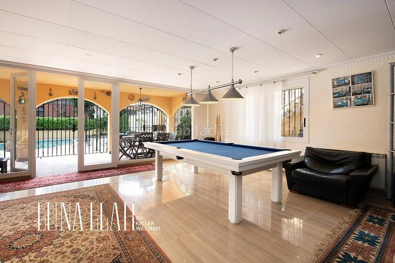 Foto 15fc3aa6-2651-40b9-a431-3d41bd911995. Maison avec chauffage parking piscine dans Montmar Castelldefels