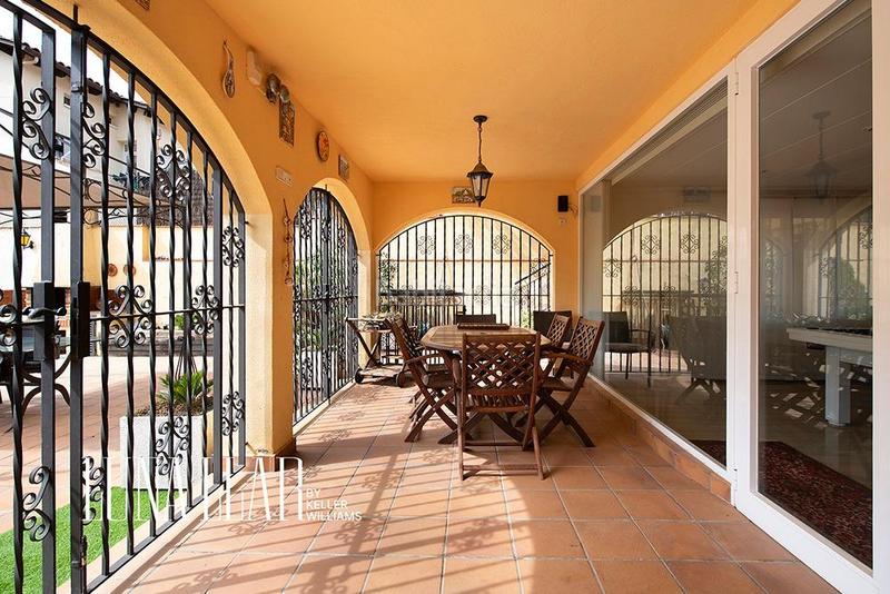 Foto 51ef731d-0bef-4568-aefb-dddb8c1b427e. Maison avec chauffage parking piscine dans Montmar Castelldefels