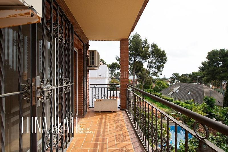 Foto addf441c-1628-4588-b781-c444f7622e2b. Maison avec chauffage parking piscine dans Montmar Castelldefels