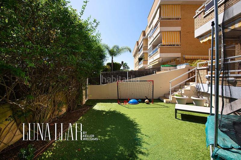 Foto 406f938a-4f1e-47ec-a4b2-6fc45ccca2fd. Erdgeschoss mit parking pool in La Pineda Castelldefels