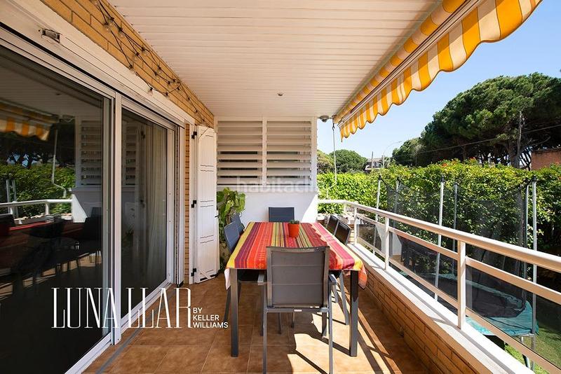 Foto 4ac29e58-8681-4133-9aca-f6c7782e0346. Erdgeschoss mit parking pool in La Pineda Castelldefels