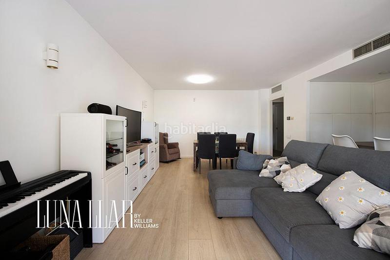 Foto c65ceb81-dfd2-4f22-be76-34347f86ed64. Ground floor with parking pool in La Pineda Castelldefels
