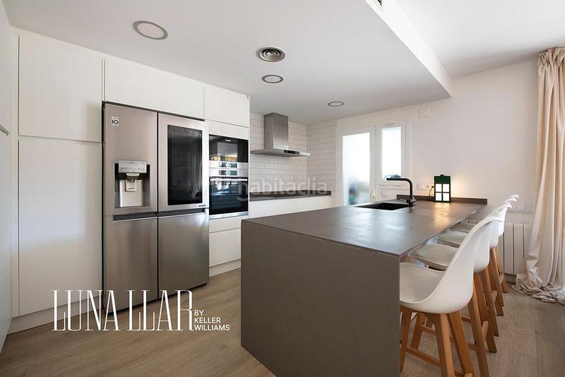 Foto e5744f53-c74f-4d26-9bee-5507e15c52c2. Ground floor with parking pool in La Pineda Castelldefels