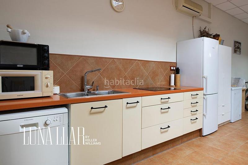 Foto 84ea23c8-d46e-49b0-a8a6-c68153bbda14. Haus mit heizung parking in Centre-Estació Gavà