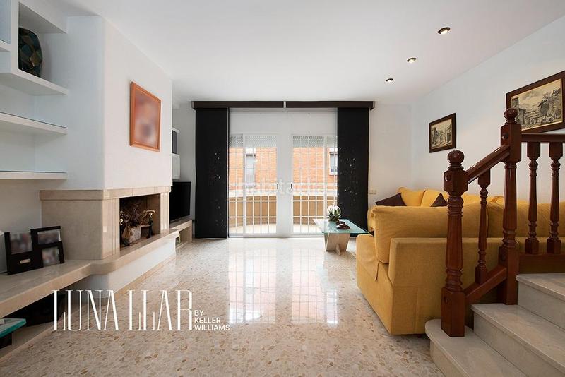 Foto b606ce0e-b1cb-44fd-8fb0-3f275c9d89f9. Haus mit heizung parking in Centre-Estació Gavà