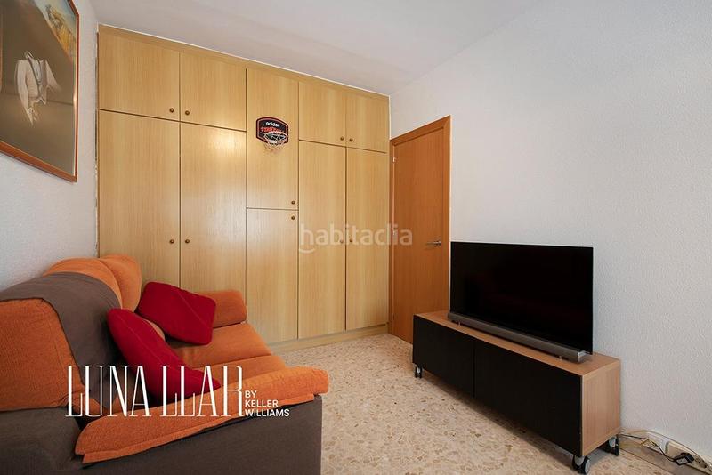 Foto f7e16076-158f-490e-b95c-715e755bccb2. Haus mit heizung parking in Centre-Estació Gavà