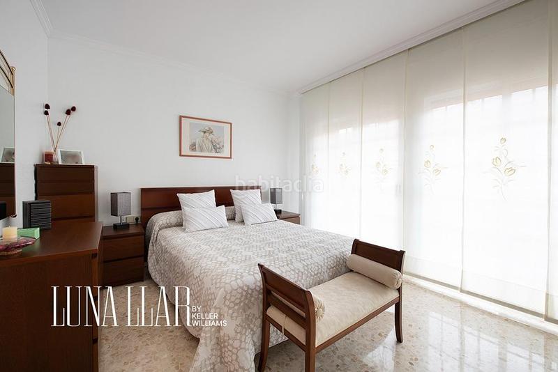 Foto fda7235d-9e68-4946-977c-582abf4cebc7. Haus mit heizung parking in Centre-Estació Gavà