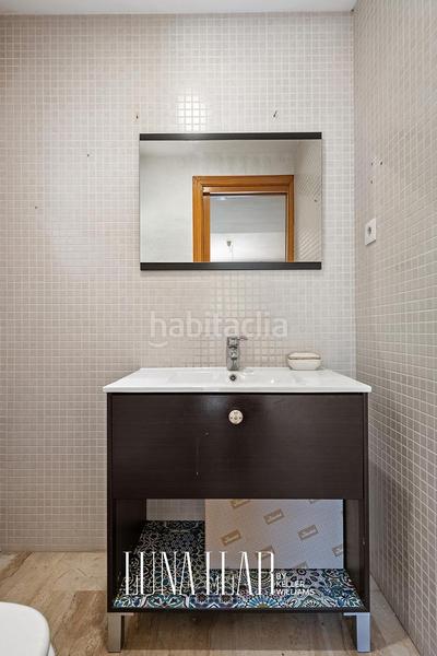 Foto 7b7824d8-7e9b-4d10-8fbf-21154c5147f5. Casa pareada en Baixador Castelldefels