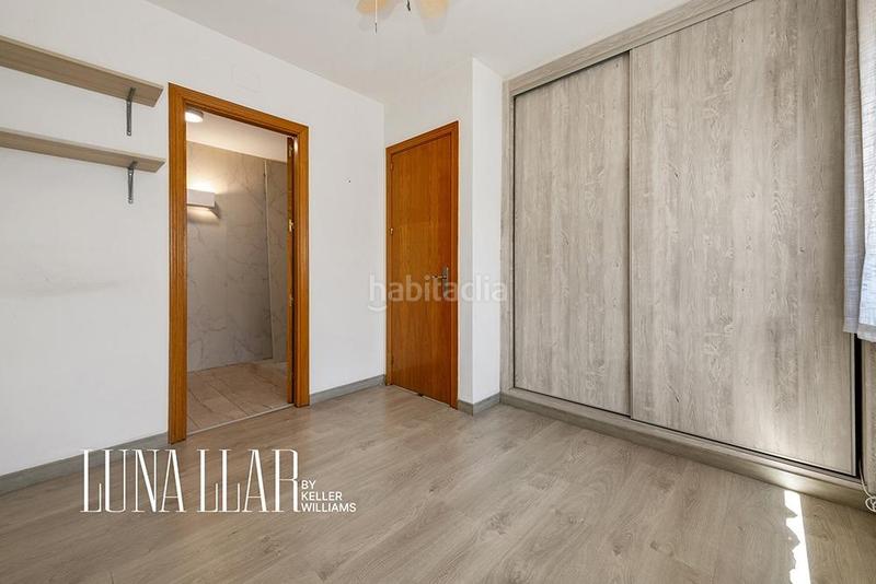 Foto e2d93cdb-ab1a-4b95-8546-c11c958858c6. Casa pareada en Baixador Castelldefels