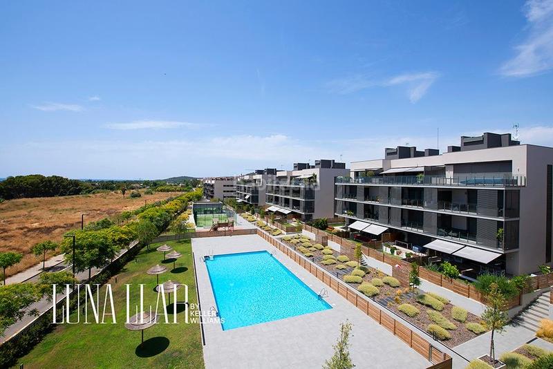 Foto 3010cc30-e0c3-4536-b102-a41970a97264. Dachwohnung mit parking pool in La Plana Sitges