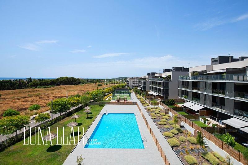 Foto ef076dad-3f45-4d1f-a711-aa013ce77fb1. Dachwohnung mit parking pool in La Plana Sitges
