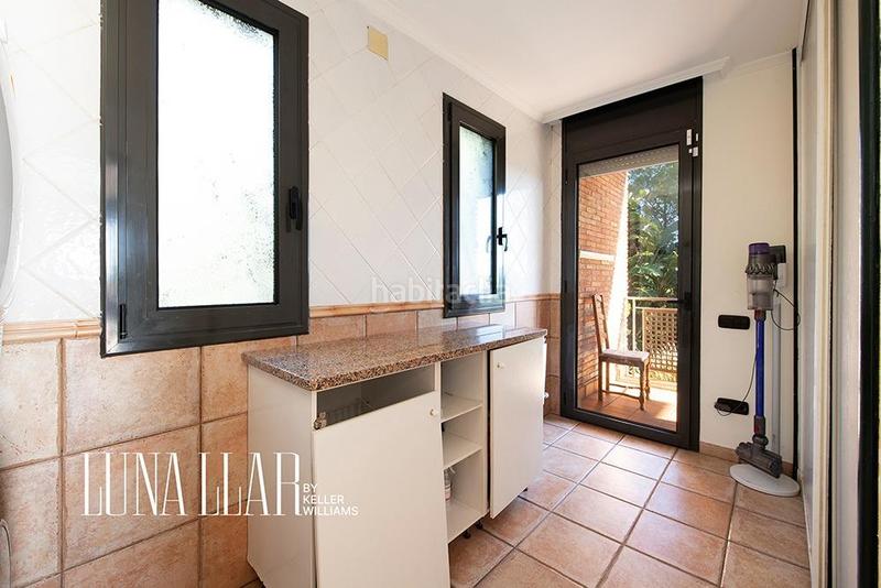Foto ed12b9f4-a2f3-4849-aa4b-5ac2aec9ce35. Casa amb calefacció aparcament a Bellamar Castelldefels