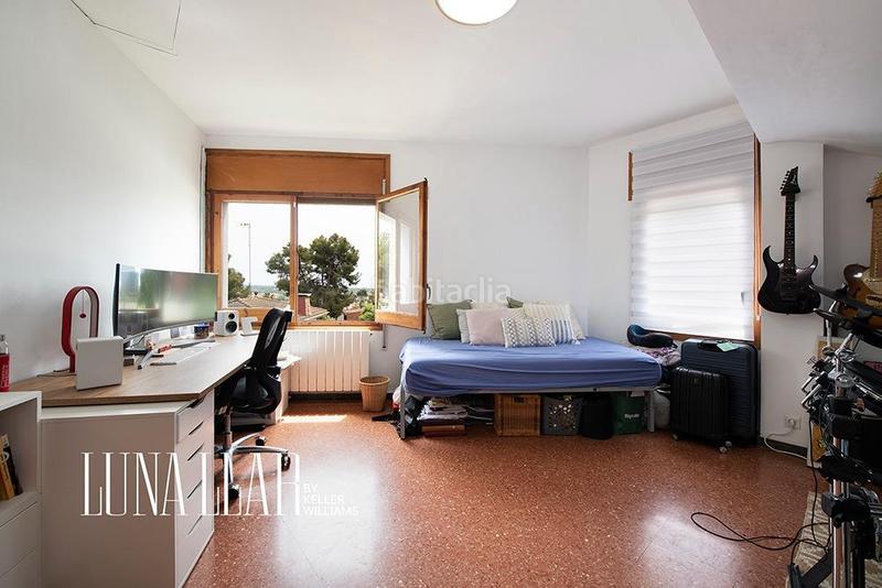 Foto da7caf02-e6ae-4ae1-83fe-10221537236c. Haus mit heizung parking pool in Montmar Castelldefels