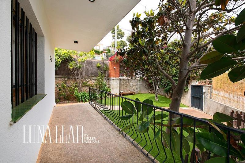 Foto c5900b0b-8c5b-418e-8446-1a73ca79183b. Maison avec chauffage parking piscine dans Montmar Castelldefels