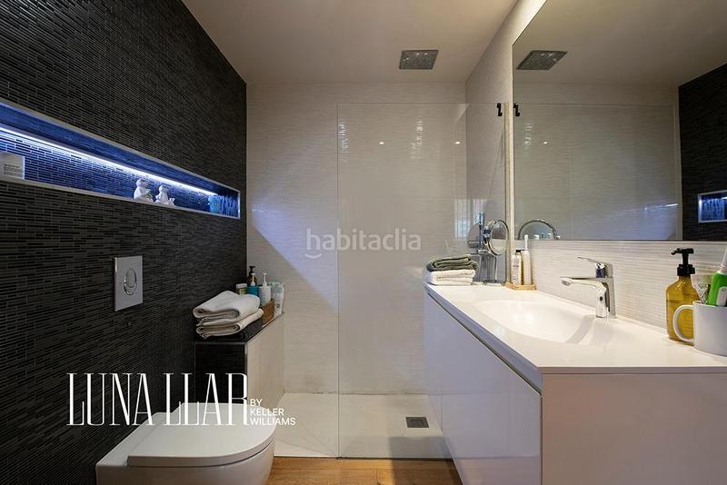 Foto 67a9254f-9766-4ddf-9feb-54e0c40d1bed. Casa adosada en Can Bou Castelldefels