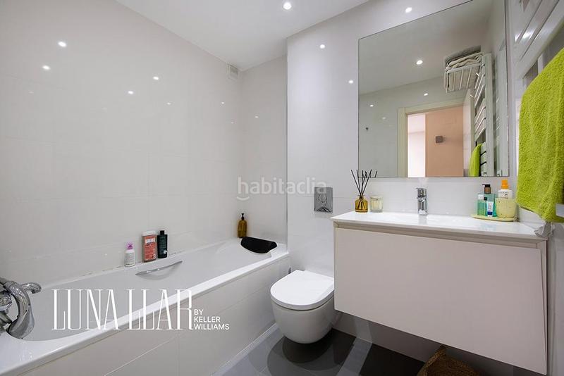 Foto b7e09fe3-6762-47bd-9e41-220901a16998. Casa adosada en Can Bou Castelldefels