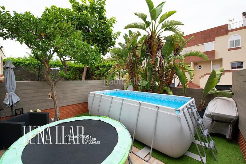 Foto b6cb5ee4-81cc-441e-a614-a544bb8eb6b9. Semi detached house with parking in Can Bou Castelldefels