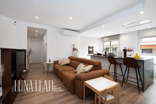 Semi detached house in Passeig Maragall