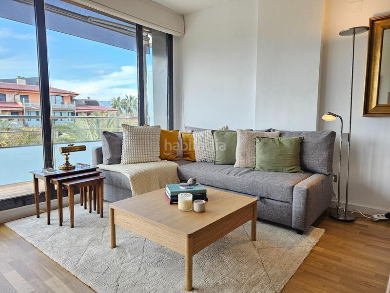 Foto fd0be628-010b-4b55-b0f6-9ad4f463e2ac. Location appartement avec parking dans Gava Mar Gavà