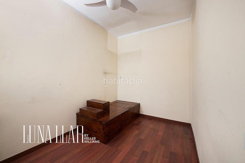 Foto d662f5de-b43a-483d-887c-8800262747a5. Piso en Sant Antoni Barcelona