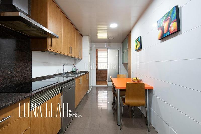 Foto 2c662ec4-d071-4175-b715-751af5f89a68. Appartamento con riscaldamento parcheggio in Centre-Estació Gavà