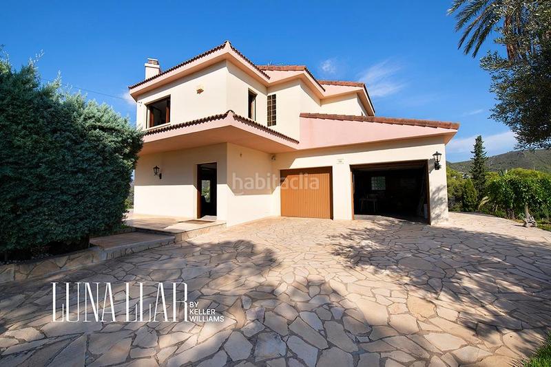 Foto 1d22d5f8-2e0d-4110-abbd-503e5ac4b2d1. Casa amb calefacció aparcament piscina a Bellamar Castelldefels
