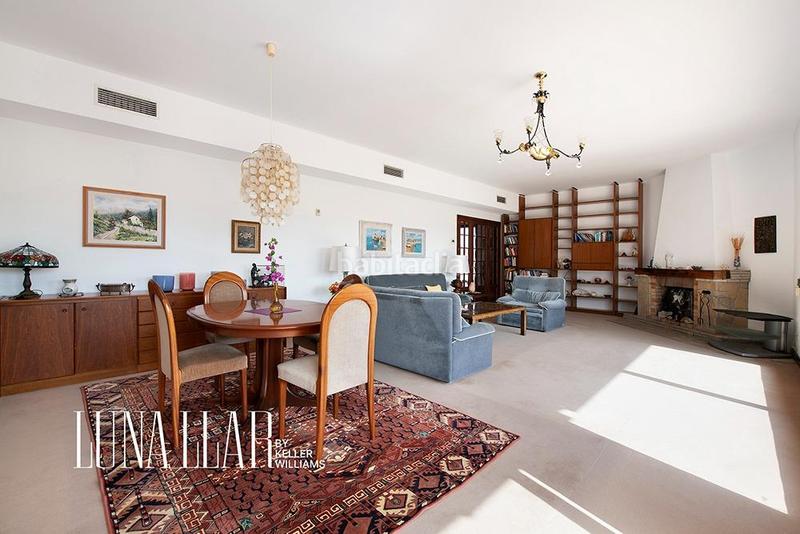 Foto e3613dad-7b1a-4817-bd57-69ea46d41b4e. House with heating parking pool in Bellamar Castelldefels