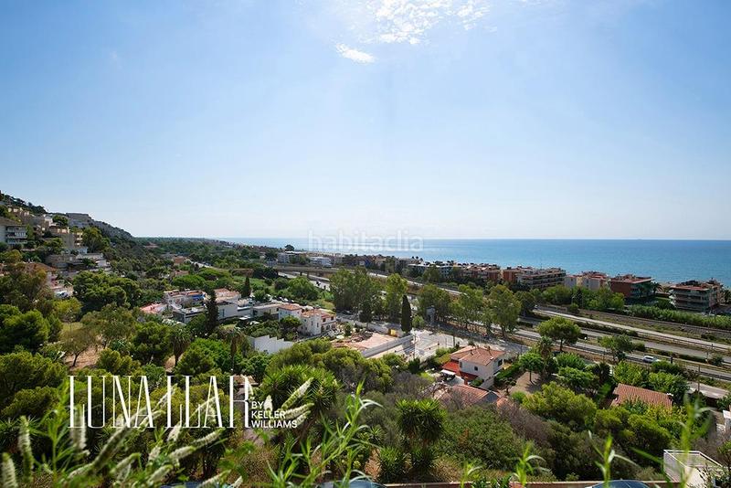 Foto b36924cb-4978-40fa-84c7-6b52ca1b8cf4. Attico con riscaldamento parcheggio piscina in les botigues de Sitges Sitges