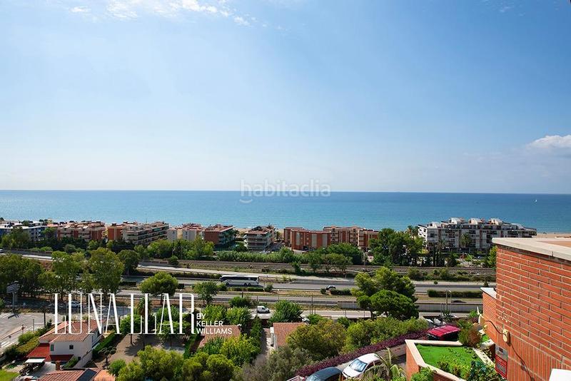 Foto e38f2cf5-de90-4e75-97ba-5089910a4d01. Attico con riscaldamento parcheggio piscina in les botigues de Sitges Sitges