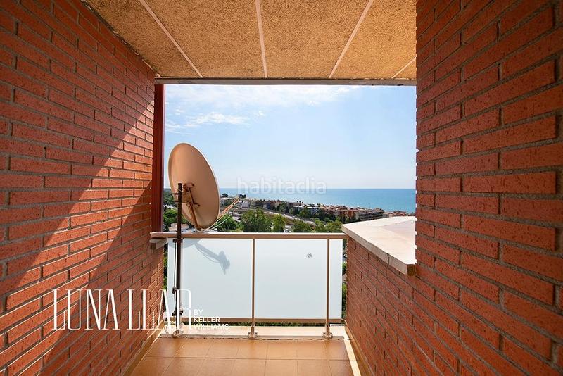 Foto f8faf2cc-e0db-4f77-bcea-2a8595a2e835. Attico con riscaldamento parcheggio piscina in les botigues de Sitges Sitges