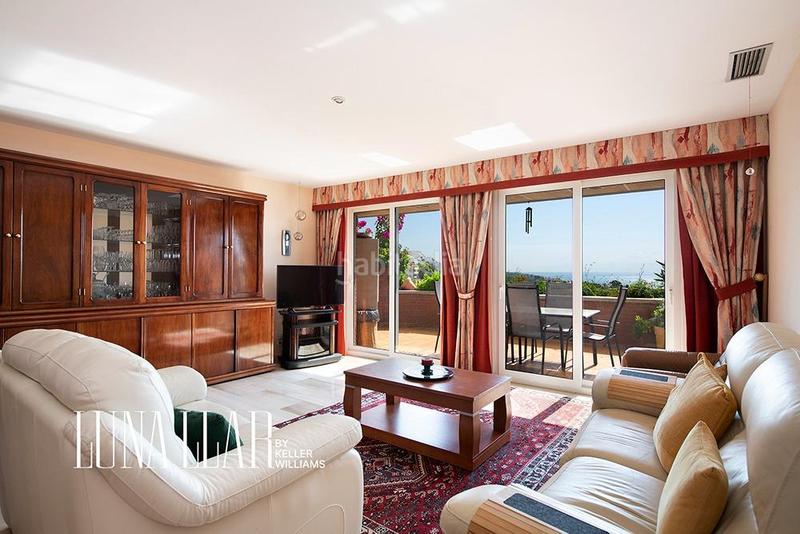 Foto 015dd5ff-637a-47ef-8d3f-823dde7bf168. Penthouse with heating parking pool in les botigues de Sitges Sitges