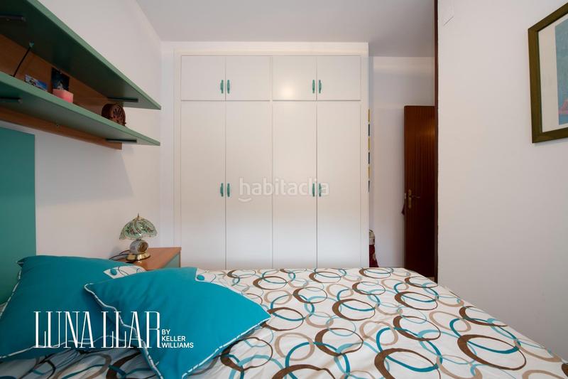 Foto b13dcb13-5a43-4ef2-9267-eda5fc5b4d12. Casa a schiera con parcheggio in Centre-Estació Gavà