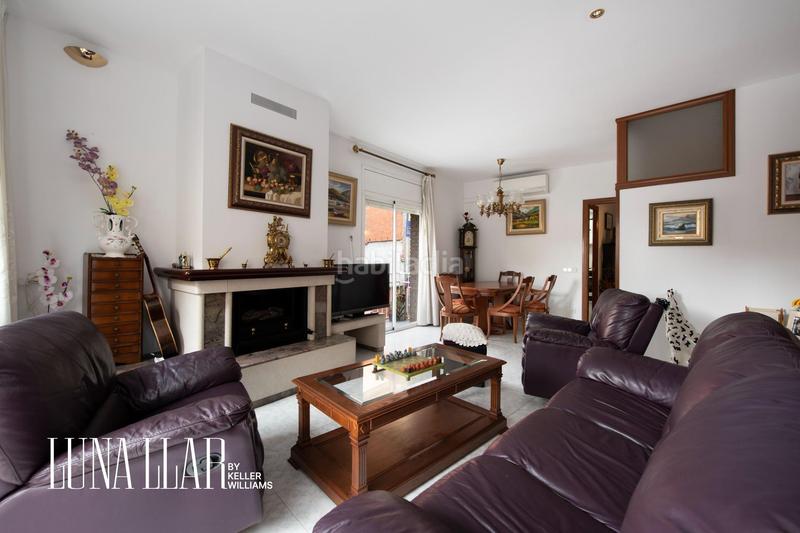 Foto cfaadb5c-ffc1-40df-958a-df11e2220abe. Casa a schiera con parcheggio in Centre-Estació Gavà