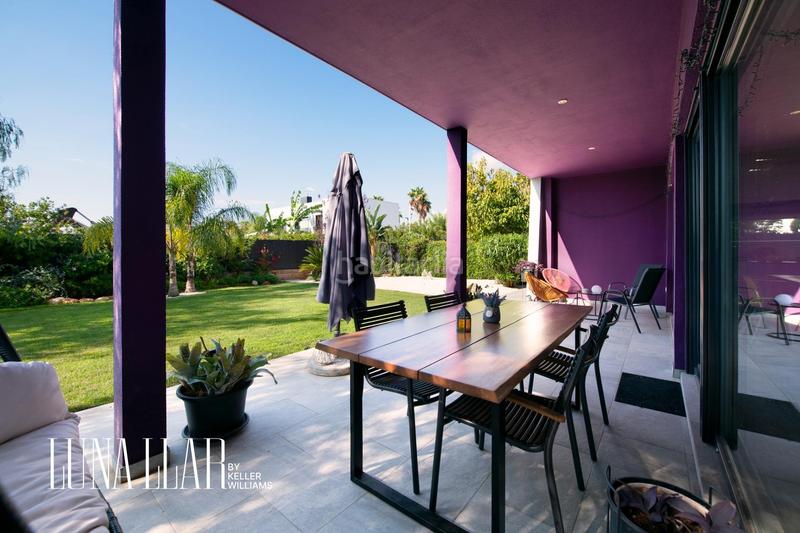 Foto 7af5cde8-4d38-4907-b77c-e39c0b196fe8. Chalet with heating parking in La Plana Sitges