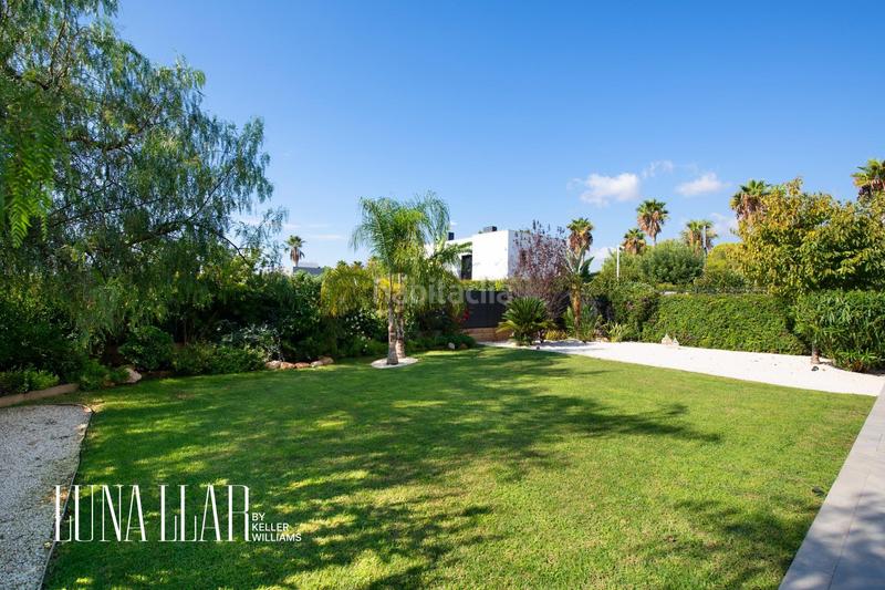 Foto f416d73d-78a8-408a-a31c-ef26aeb29e93. Chalet en La Plana Sitges