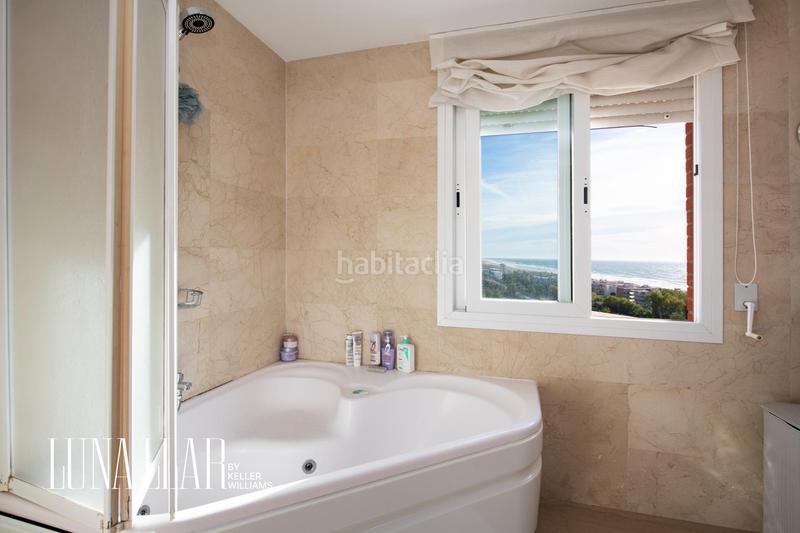 Foto 89dab9e3-4f42-4c29-aac7-bcdc40e0a954. Ático  dúplex con vistas al mar en les botigues de Sitges Sitges